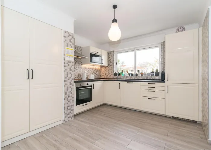 Camoes By Algartur 塔维拉